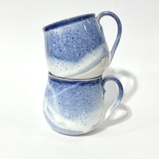 Bauchige Tasse Himmelblau